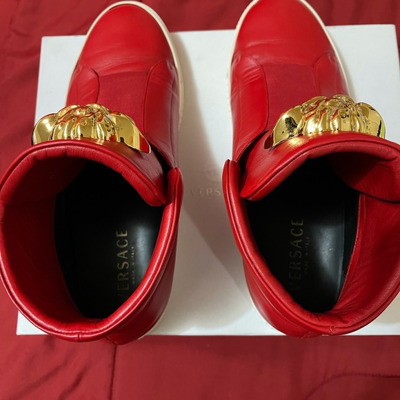 Hightop Cardinal Red/Gold Medusa head Versace sneakers - Picture 7 of 16